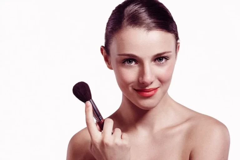 The featured image was uploaded to a blog post titled "8 Best Concealer for Mature Skin: Chosen by Experts" by livewithnadim.